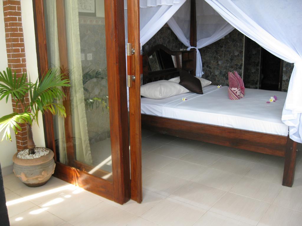 Bukit Indah Homestay Amed Pokoj fotografie